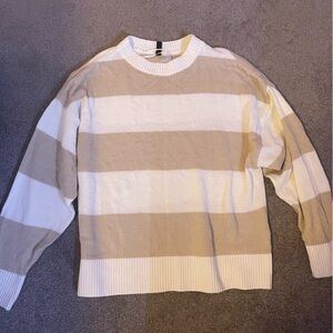 Cute knit sweater perfect for the fall!